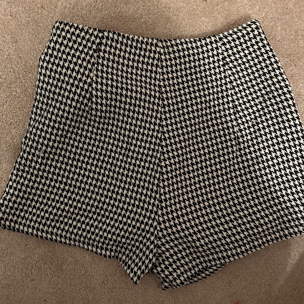 Shein skort - Picture 2 of 2